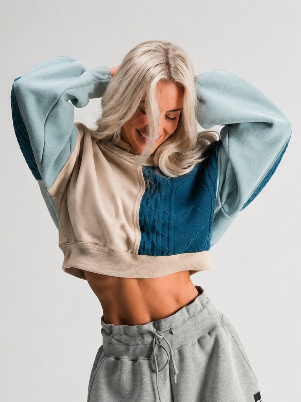 Blue Blush Colorblock Mixed Media Cropped Sweatshirt - Oversized Size Small